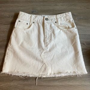 Urban Outfitters BDG white denim skirt. Size Small